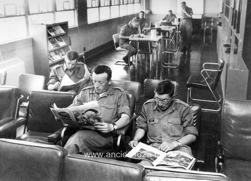 1964-06-Fort Bliss Informartiezaal van blok 2474