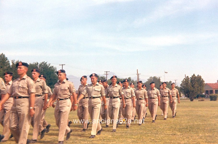 1964-25-Parade