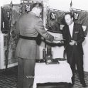 1964-21-Fort Bliss 15 Mai 1964 Remise du diplome de EreBurgerschap van de stad Hasselt aan de Heer Judson Williams