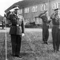 2-23 Avr 1965 Kol Dath, Comd van de Groepering HAWK erkent de nieuwe Comd62A, LtKol Bergmans