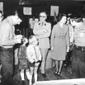 1974ReceptieWelpenMetLtKolLeleu_00009