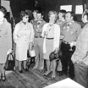 1974ReceptieWelpenMetLtKolLeleu_00010