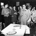 1974ReceptieWelpenMetLtKolLeleu_00011