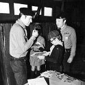1974ReceptieWelpenMetLtKolLeleu_00014
