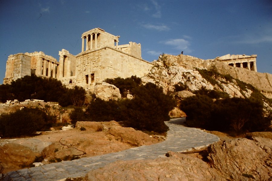 1976-SounionAthene-54