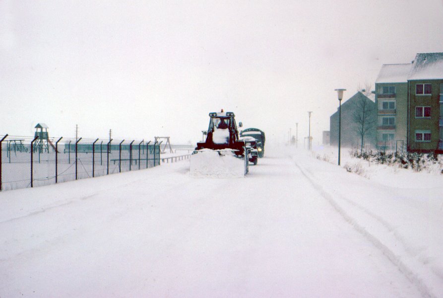 1979WinterEssentho0009