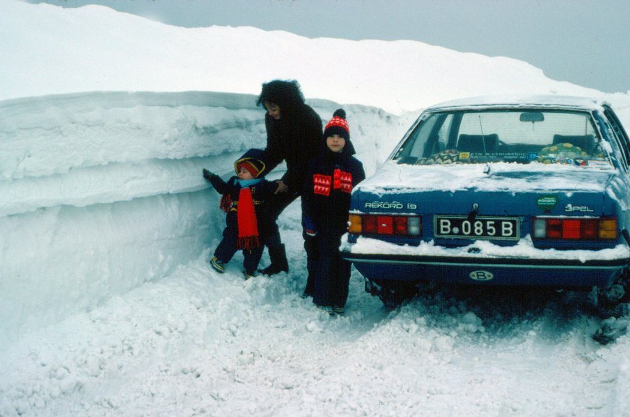 1979WinterEssentho0019